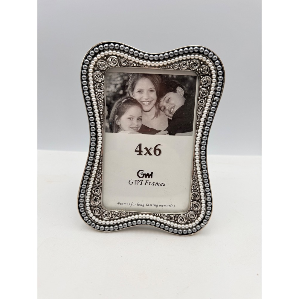 GWI Frames Picture Frame  4x6 Silver Excellent Pearl Rose Beaded Curved